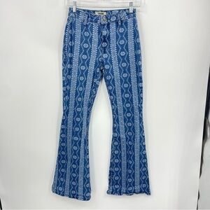 Rock & Roll denim Bargain Button Bell flare jeans Sz 25 x 31” inseam Aztec